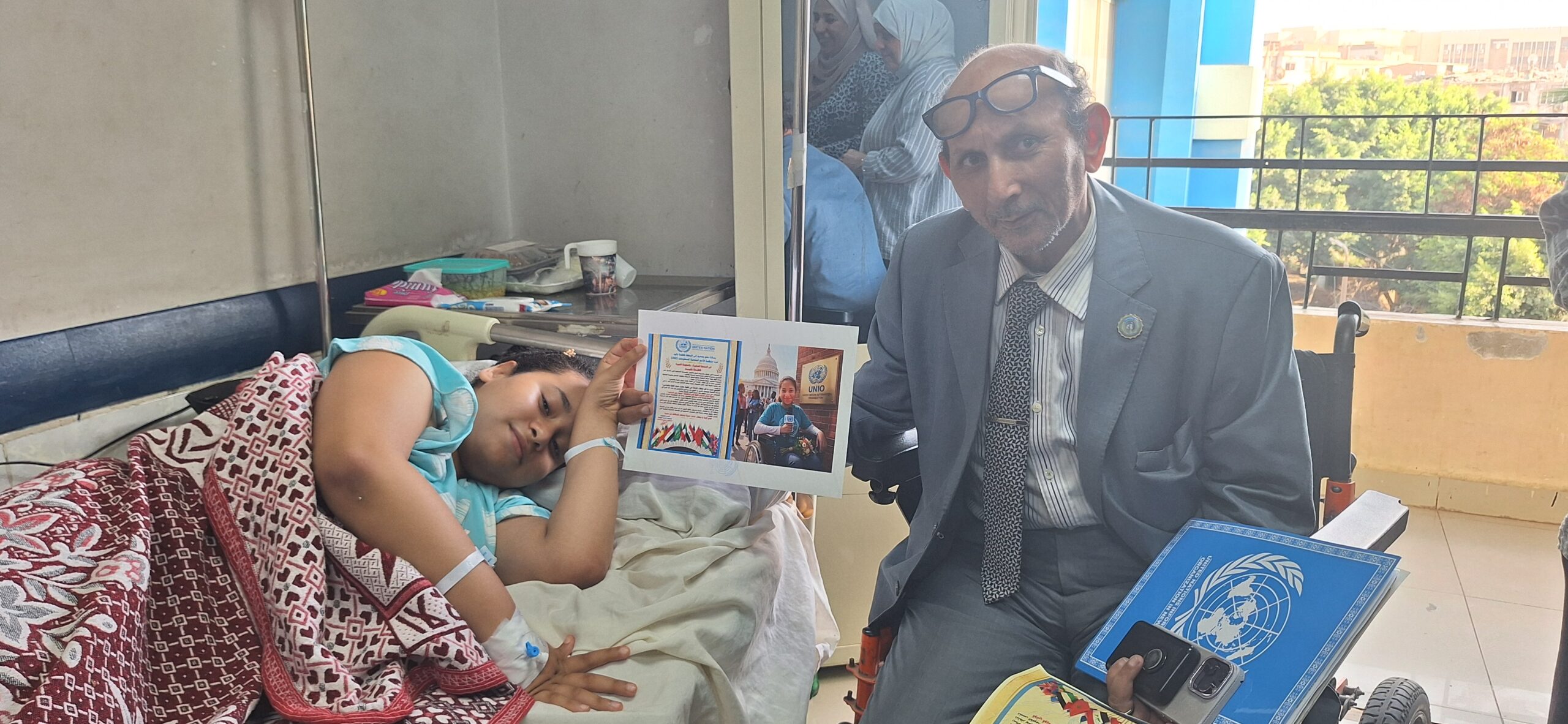 من قلب مستشفى النيل .. رسالة أمل من الأمم المتحدة للمعلومات تعيد الابتسامة للطفلة المبدعة فاطمة وليد